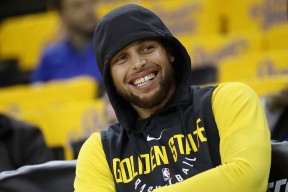 关于NBA总决赛转会期走向成谜；葡萄牙体育豪取连胜；媒体盛赞；团队化学反应显著的信息-开云体育官网